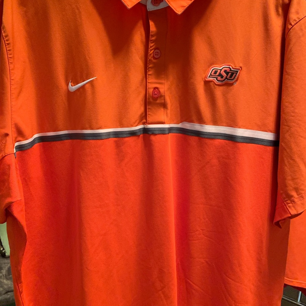 Nike Dri-Fit Oklahoma State lightweight shirt
